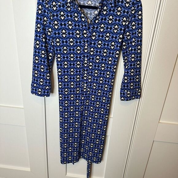 Talbots Small Petite tie waste dress Blue, Black, & White Baroque Print (R1) - Picture 6 of 6